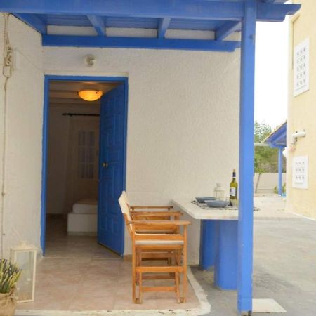 Anemelia Hotel Adamas Exterior photo
