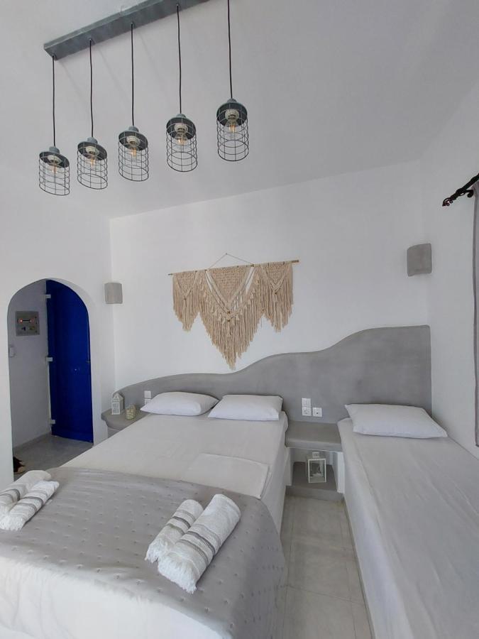 Anemelia Hotel Adamas Exterior photo