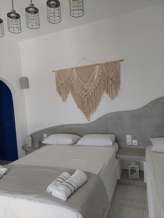 Anemelia Hotel Adamas Exterior photo