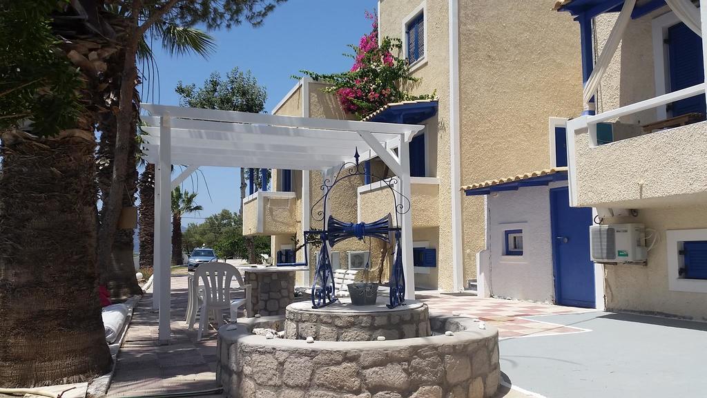 Anemelia Hotel Adamas Exterior photo