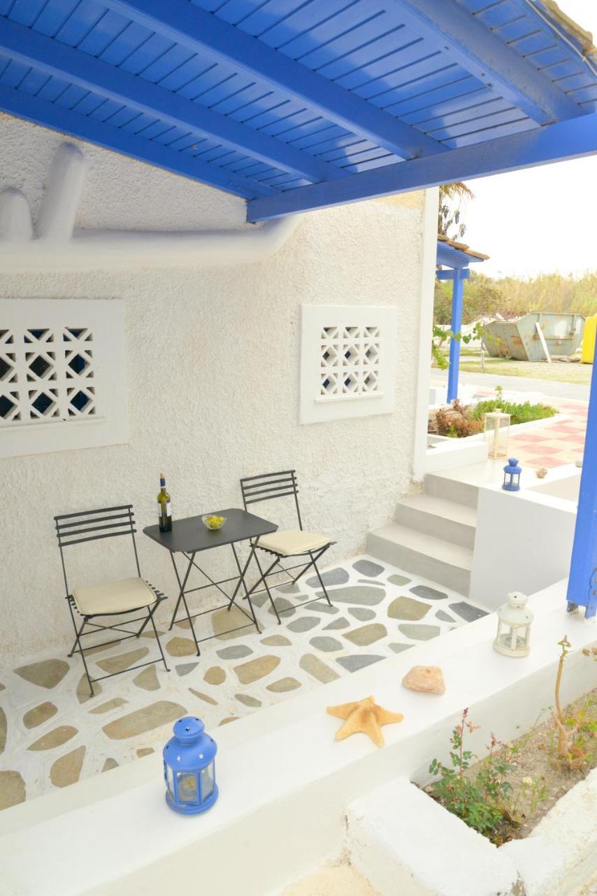 Anemelia Hotel Adamas Exterior photo